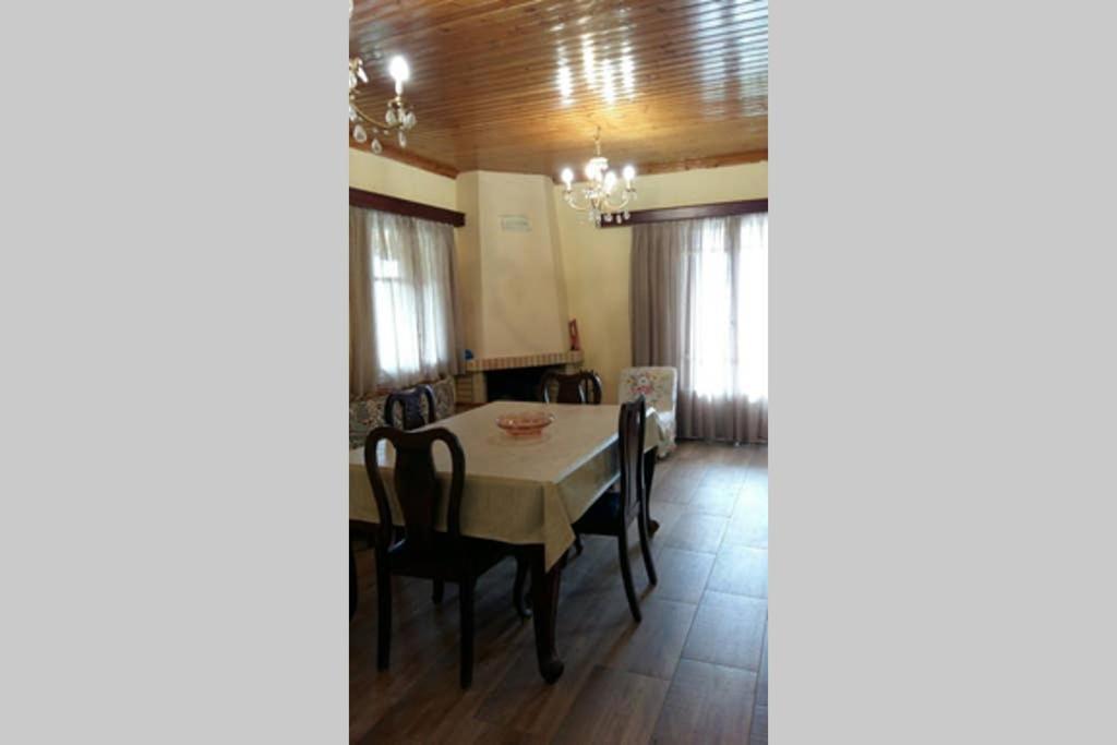 Traditional House With View Drymon Esterno foto